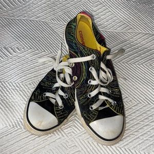Girls converse